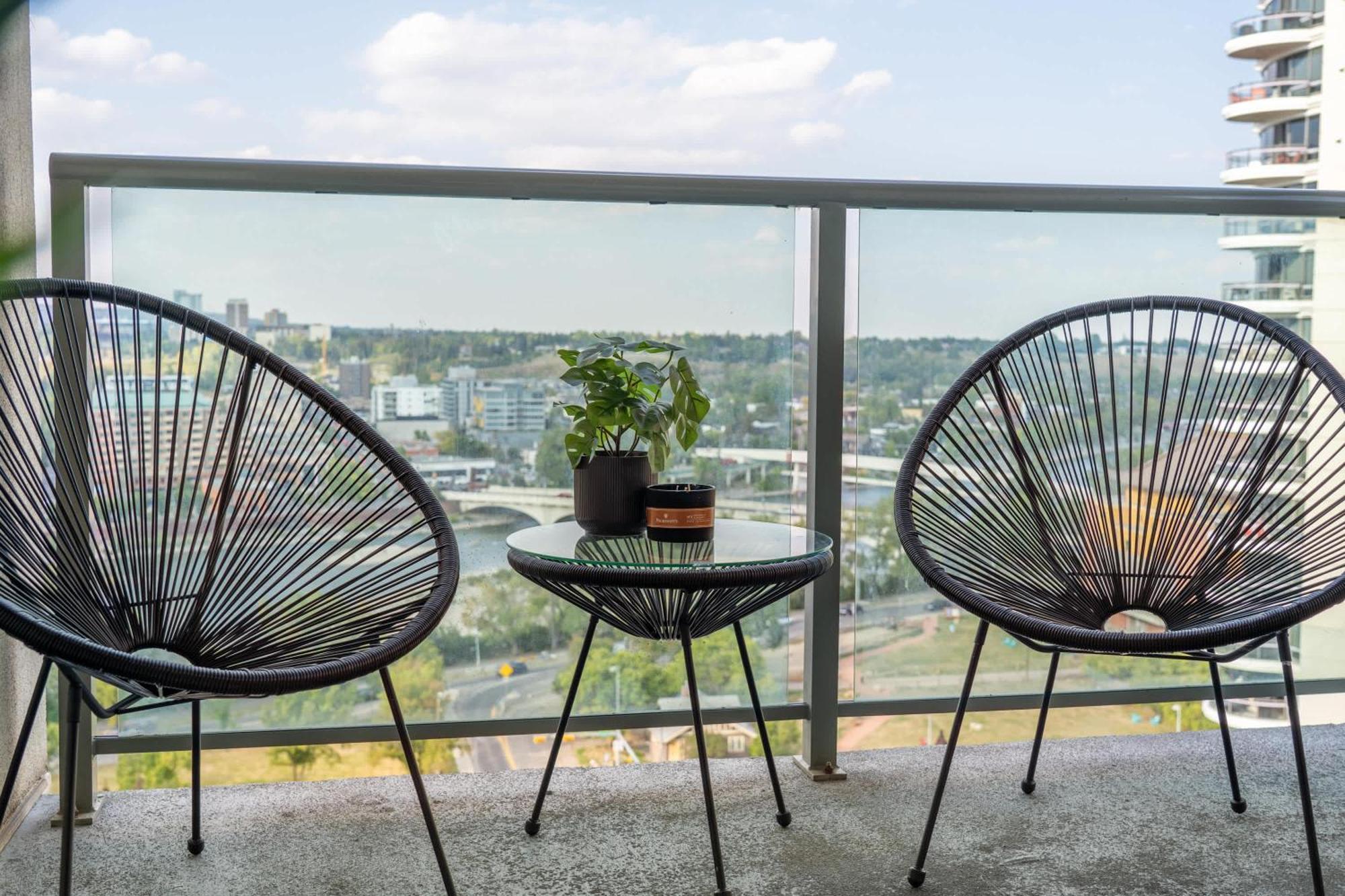カルガリー The Loki I Patio & Bbq I Sleeps 5 I Downtown I Tvヴィラ エクステリア 写真